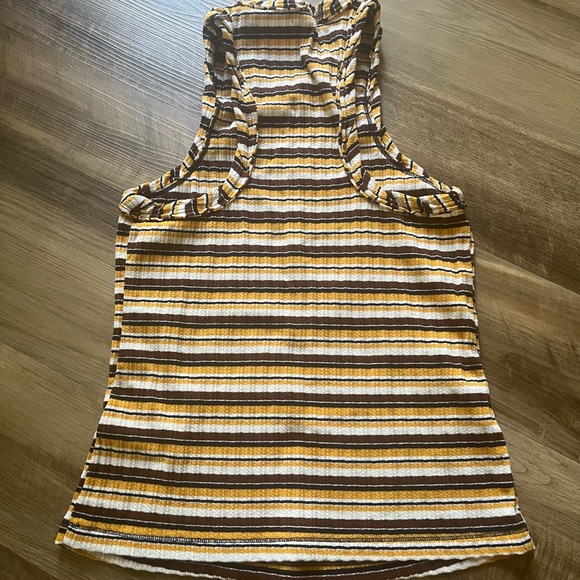 Pilcro Striped Racer Back Top - Picture 4 of 4